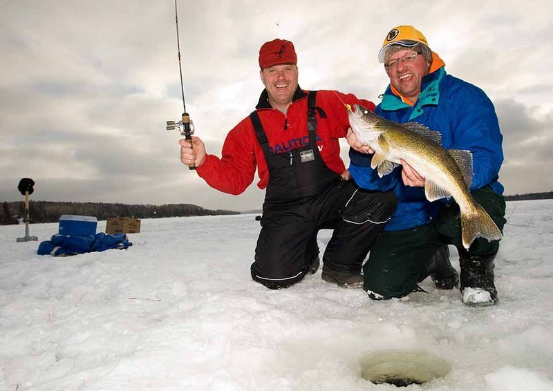 Ice fishing game online, ice fishing live